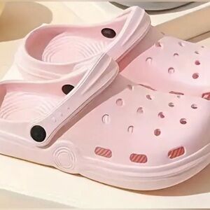 Lightweight Comfy Clogs, Hollow Out Non-Slip Garden Shoes.